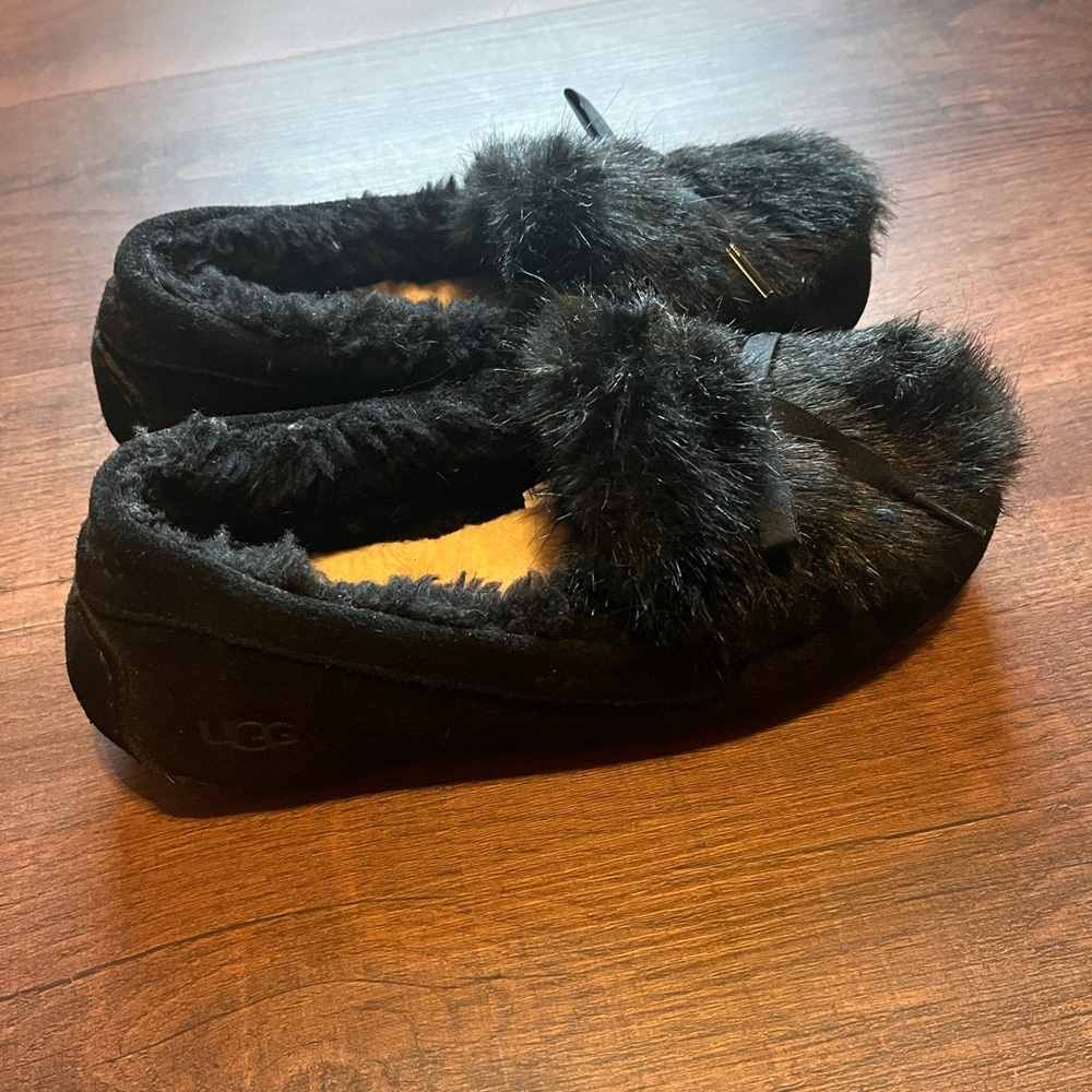 UGG Women's Black Fur Moccasins Slippers